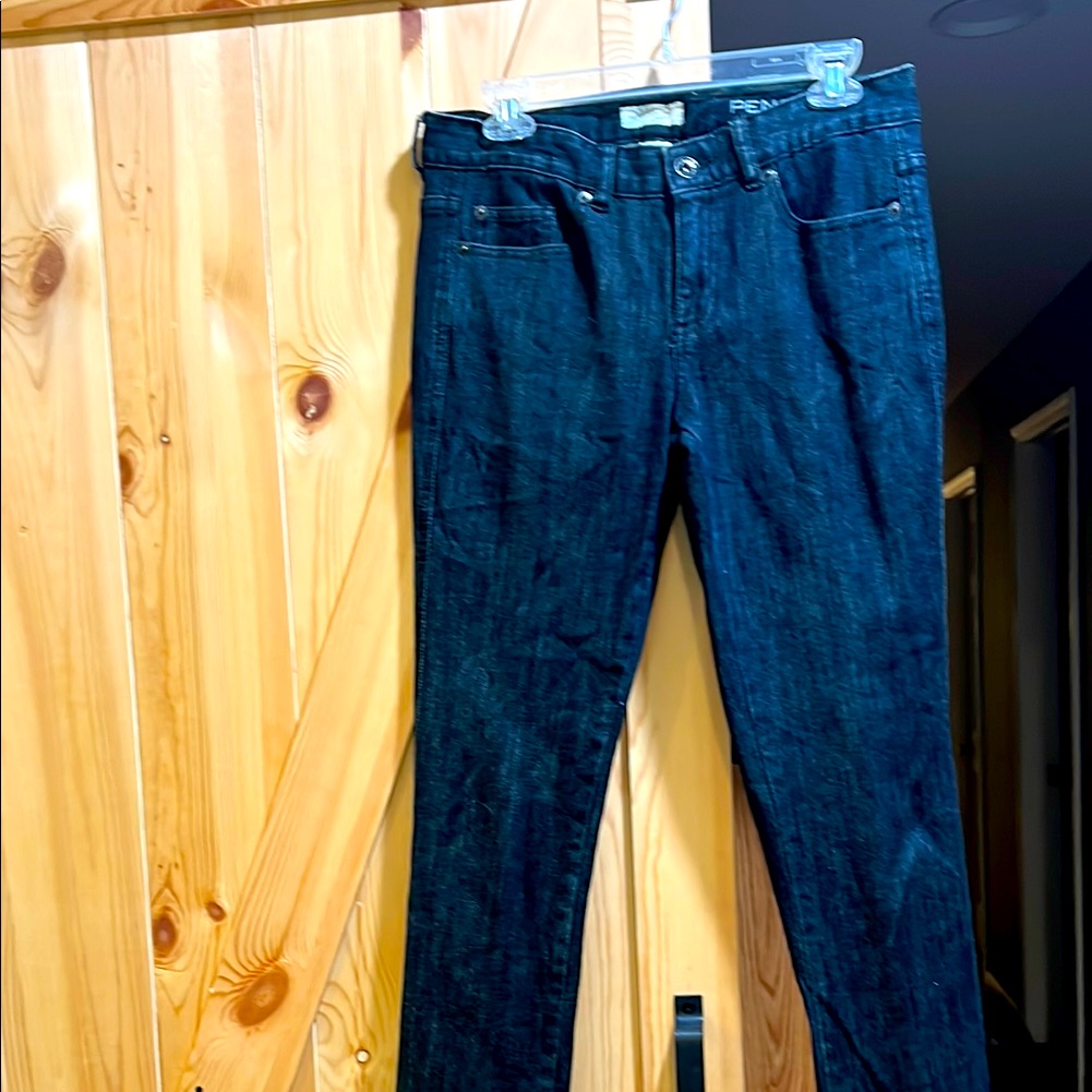 Madison Jeanwear Ladies Jeans Size 6 /30 Inch Inseam